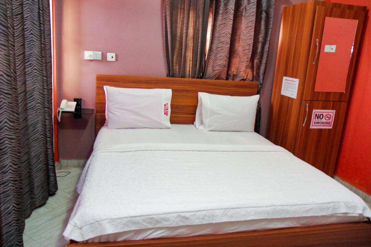 Hilton View Hotel Ogbodjo Eksteriør bilde