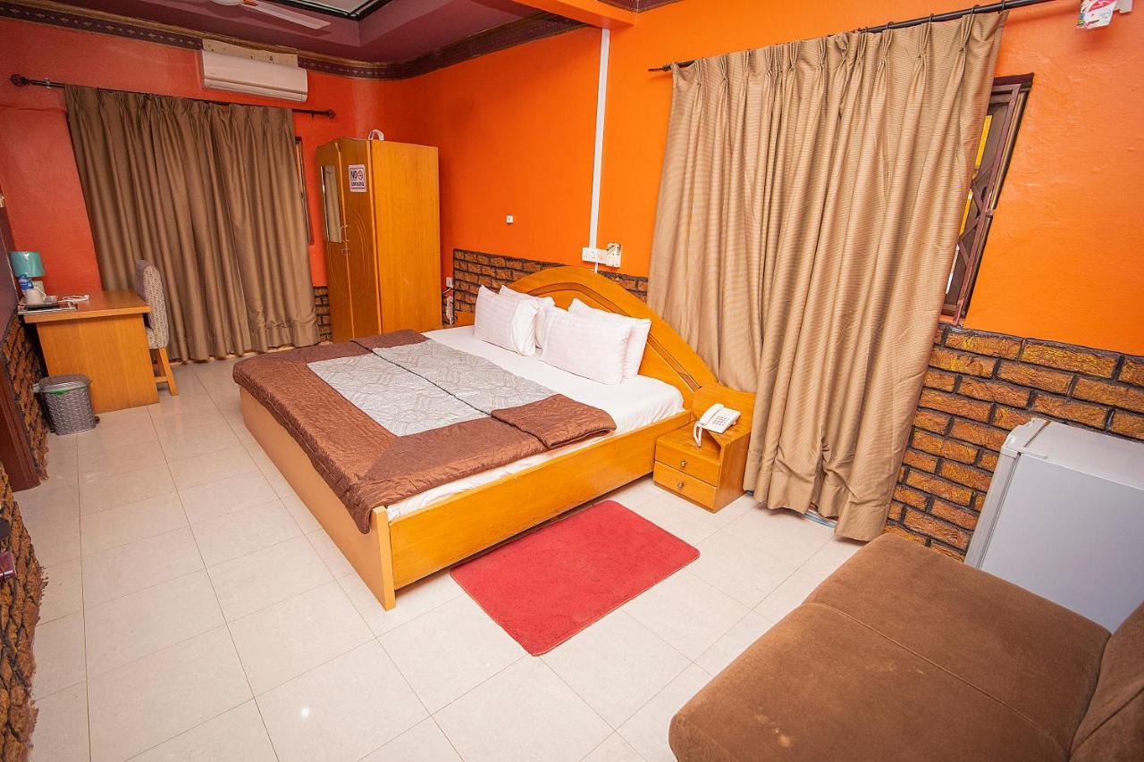 Hilton View Hotel Ogbodjo Eksteriør bilde