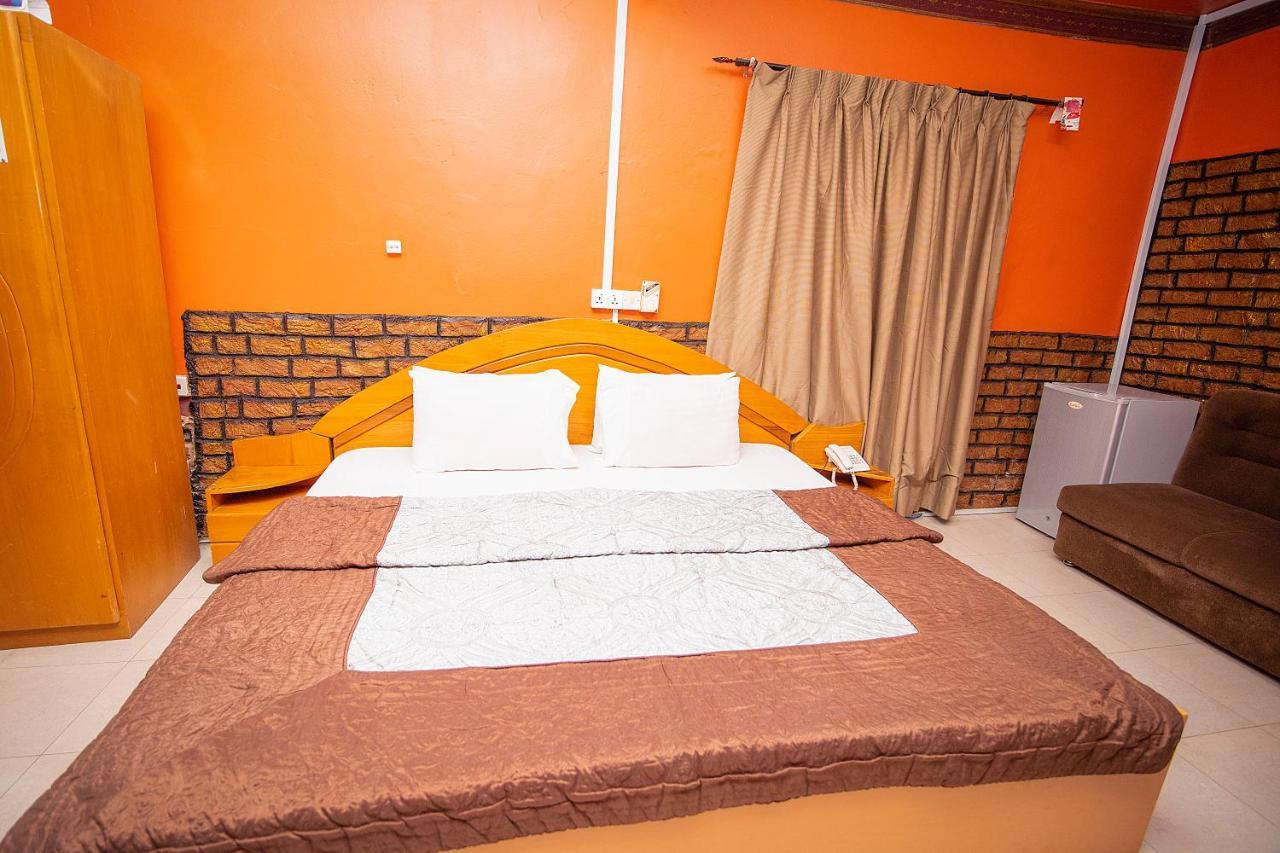 Hilton View Hotel Ogbodjo Eksteriør bilde