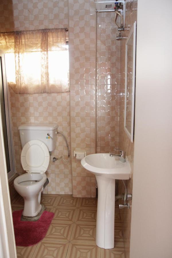 Hilton View Hotel Ogbodjo Eksteriør bilde