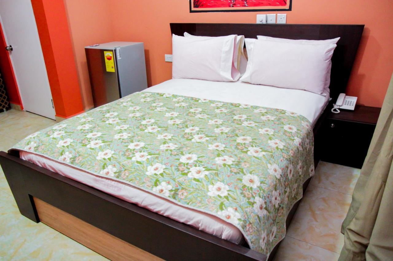 Hilton View Hotel Ogbodjo Eksteriør bilde